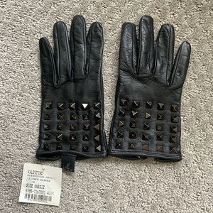 Black leather studded Valentino gloves